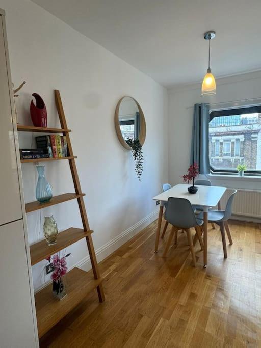 Appartamento Heart Of Waterloo - Luxury Flat Londra Esterno foto